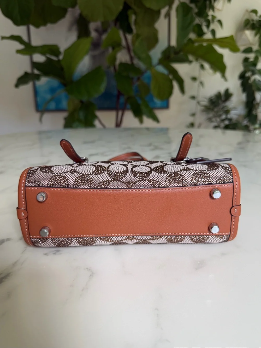 NWOT Coach Swing Zip Bag 20 In Crystal Signature Jacquard CBH53 Burnished Amber